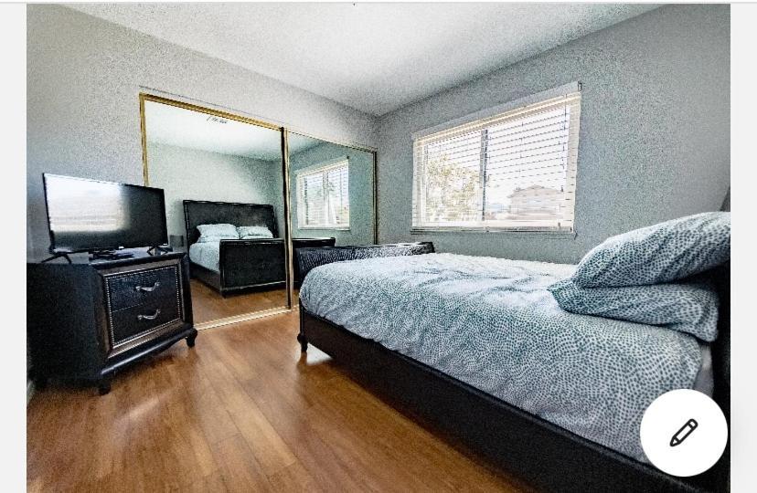 Comfortable Las Vegas Home Away From Home 핸더슨 외부 사진
